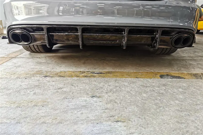 2016-2019 Audi Rs7 Man Style Dry Carbon Fiber Rear Diffuser 1
