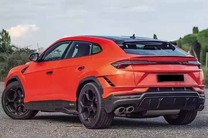 2023-2025 Lamborghini Urus S Performante Oem Dry Style Carbon Fiber Rear Diffuser Lip 1