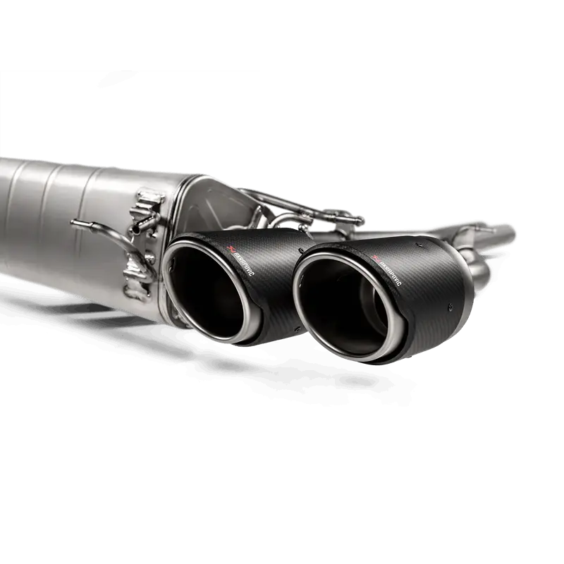 Akrapovic 2018+ Alfa Romeo Giulia Quadrifoglio Slip-On Line (Titanium) W/Titanium/Carbon Fiber Tips 1