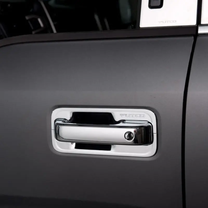 Putco 02-06 Cadillac Escalade/Ext/Esv/Platinum 4Dr Outer Ring (W/ Pass. Keyhole) Door Handle Covers 1