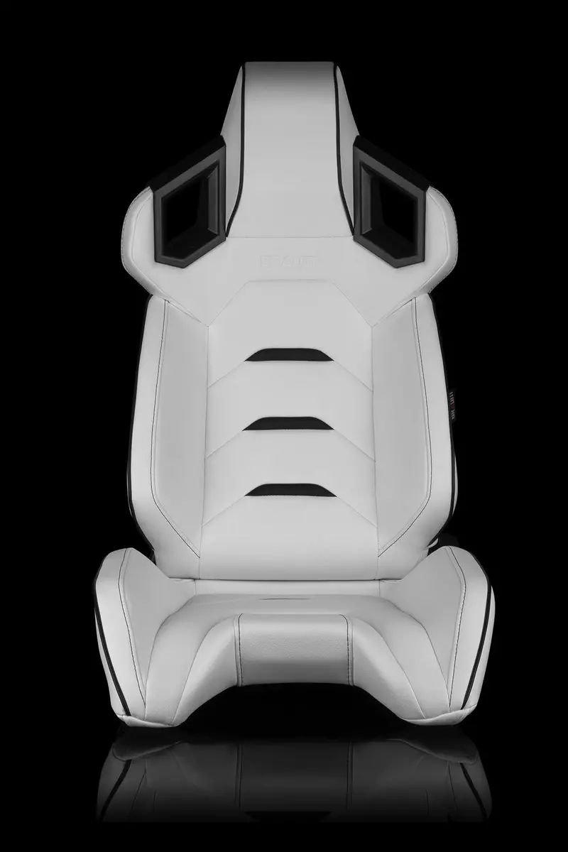Universal Braum Alpha-X Series Racing Seats (White & Black) – Pair 1