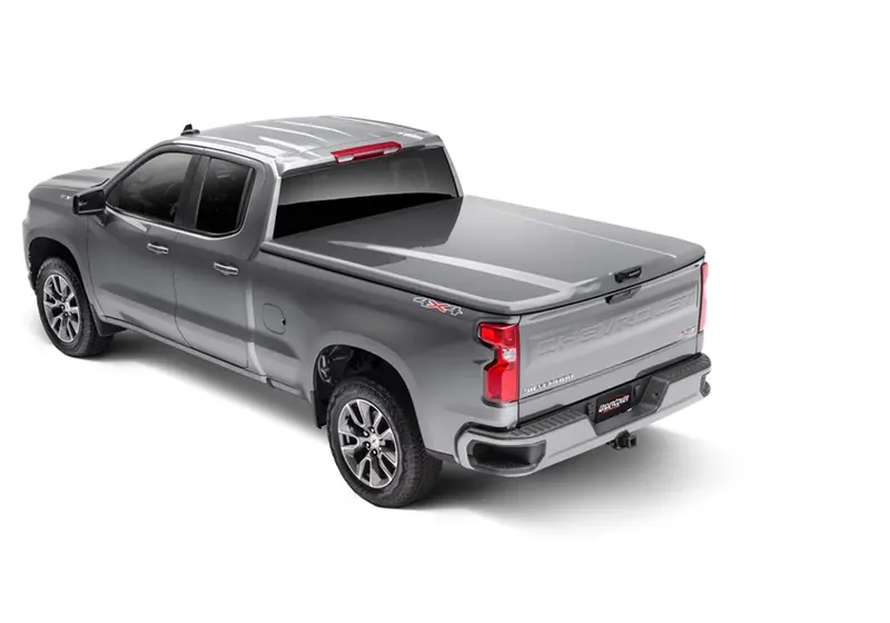 Undercover Uc1178L-Ge0 Ex Hard Tonneau Cover For 2019–2020 Chevrolet Silverado 1500 (5.9' Bed) 1